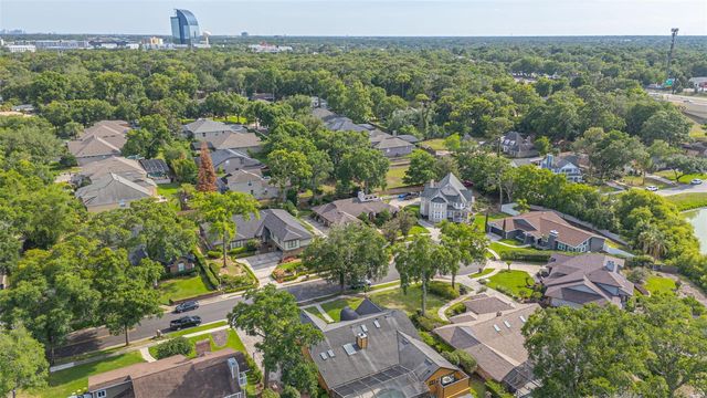 215 SOVEREIGN COURT, Altamonte Springs, FL 32701