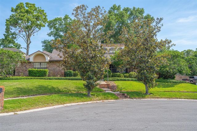 215 SOVEREIGN COURT, Altamonte Springs, FL 32701