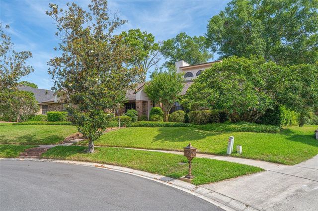 215 SOVEREIGN COURT, Altamonte Springs, FL 32701