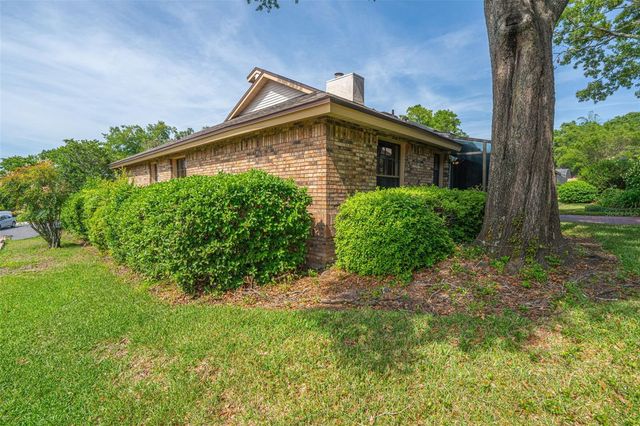 215 SOVEREIGN COURT, Altamonte Springs, FL 32701