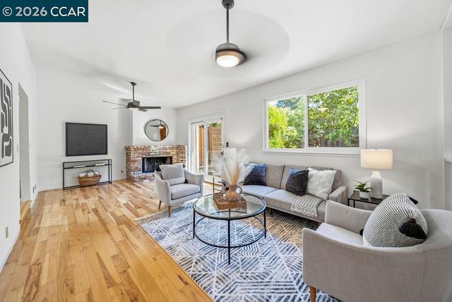 555 Kismet Ct, Walnut Creek, CA 94597