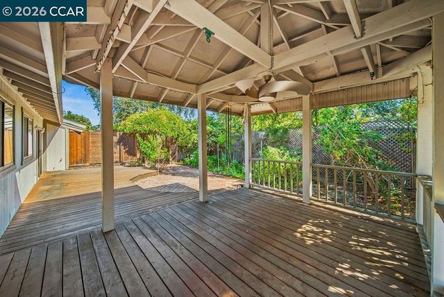 555 Kismet Ct, Walnut Creek, CA 94597