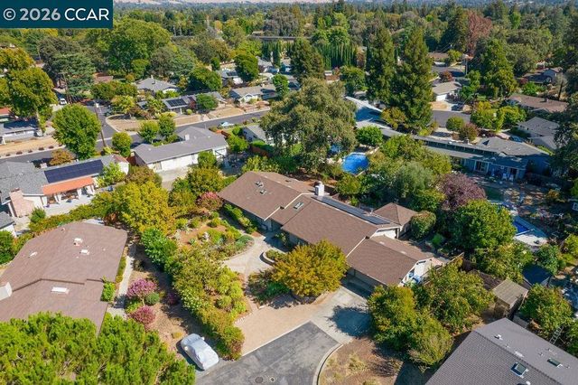 555 Kismet Ct, Walnut Creek, CA 94597