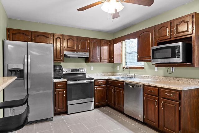 200 Phillips Drive NE, Cleveland, TN 37312