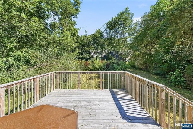 8 Madelyn Avenue, West Milford, NJ 07480
