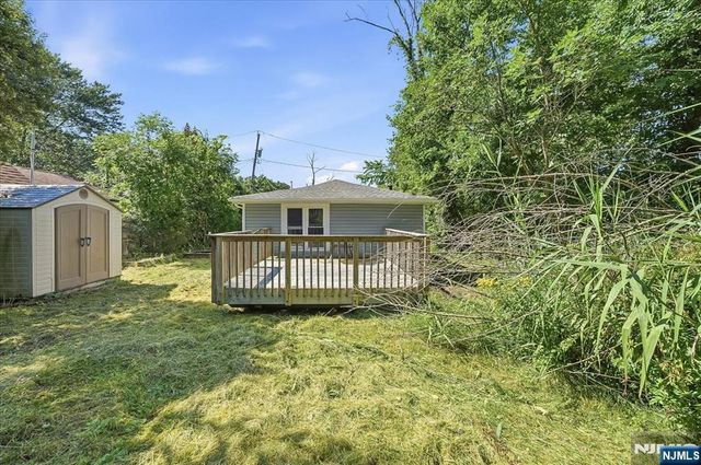 8 Madelyn Avenue, West Milford, NJ 07480