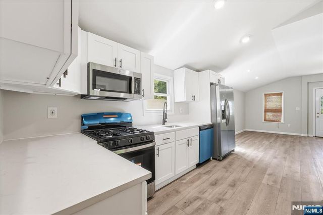 8 Madelyn Avenue, West Milford, NJ 07480