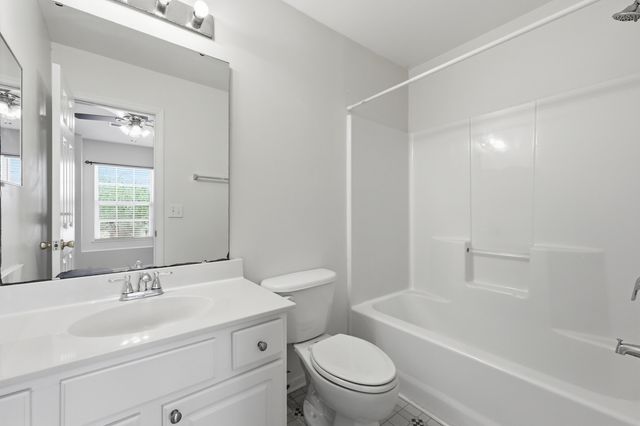 121 Hornby Circle, Goose Creek, SC 29445