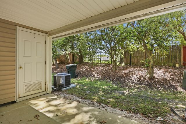 121 Hornby Circle, Goose Creek, SC 29445
