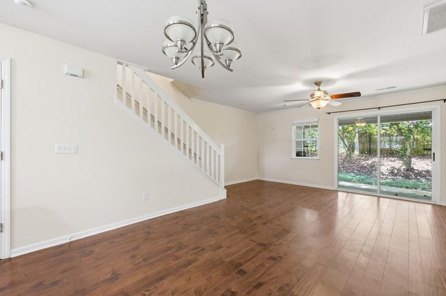 121 Hornby Circle, Goose Creek, SC 29445