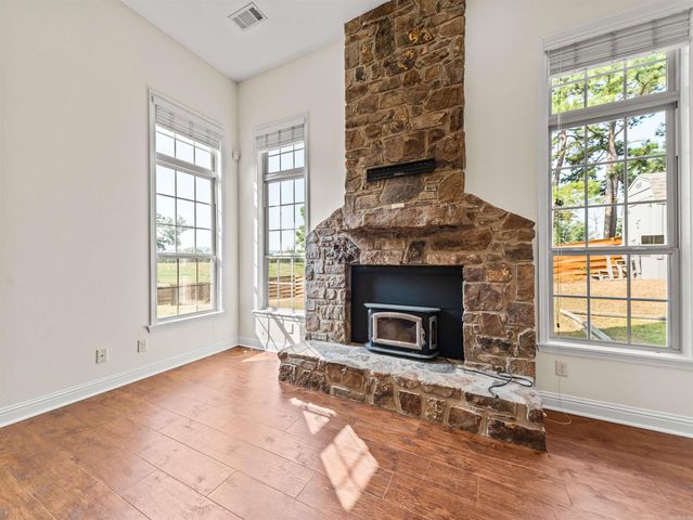 170 Wildwood Forest Road, Hot Springs, AR 71913