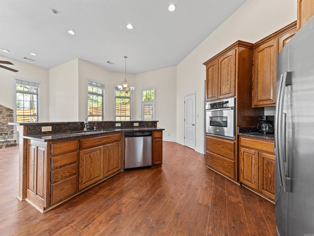 170 Wildwood Forest Road, Hot Springs, AR 71913