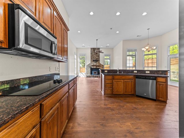 170 Wildwood Forest Road, Hot Springs, AR 71913