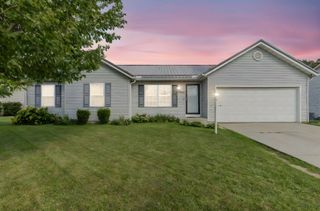 56564 meadow Glen Drive, Elkhart, IN 46516