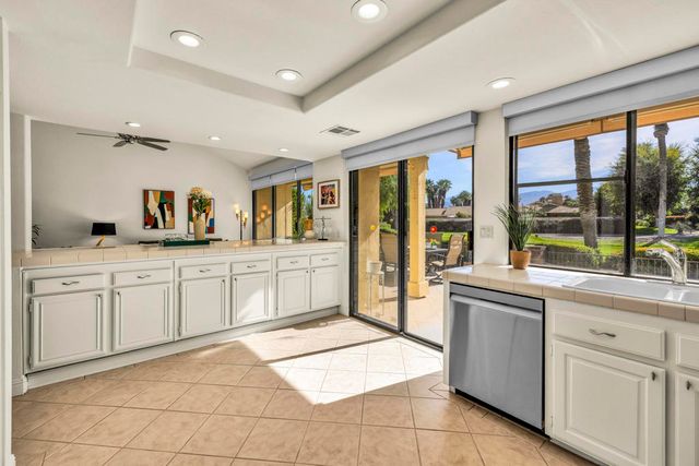 289 Castellana N, Palm Desert, CA 92260