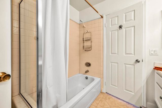 289 Castellana N, Palm Desert, CA 92260