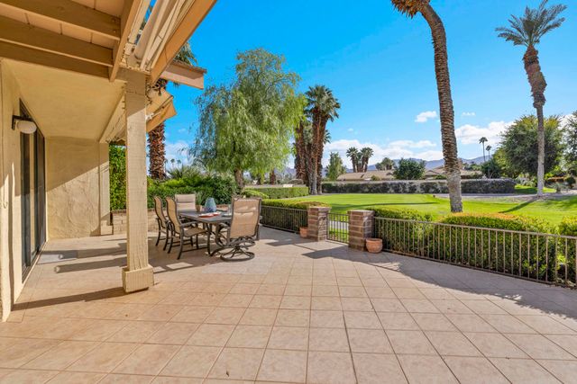 289 Castellana N, Palm Desert, CA 92260