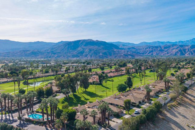289 Castellana N, Palm Desert, CA 92260