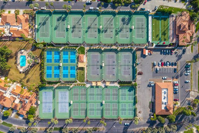 289 Castellana N, Palm Desert, CA 92260