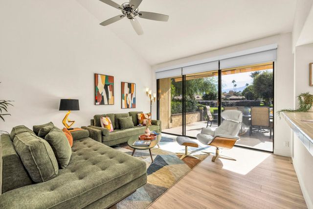 289 Castellana N, Palm Desert, CA 92260