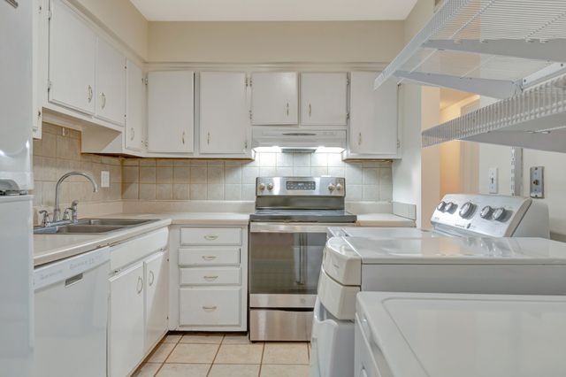 515 Basswood Ave Apt E58, Nashville, TN 37209