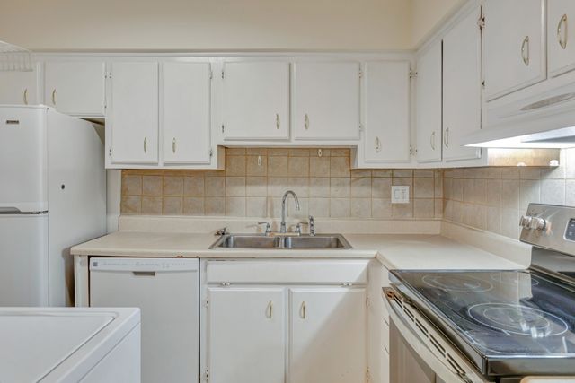 515 Basswood Ave Apt E58, Nashville, TN 37209