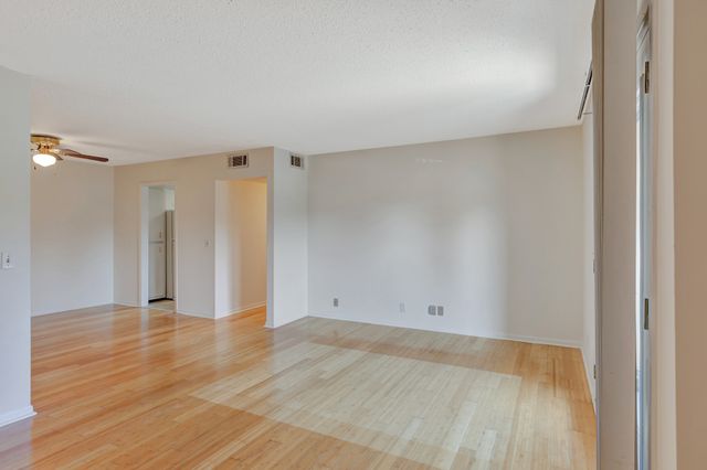 515 Basswood Ave Apt E58, Nashville, TN 37209