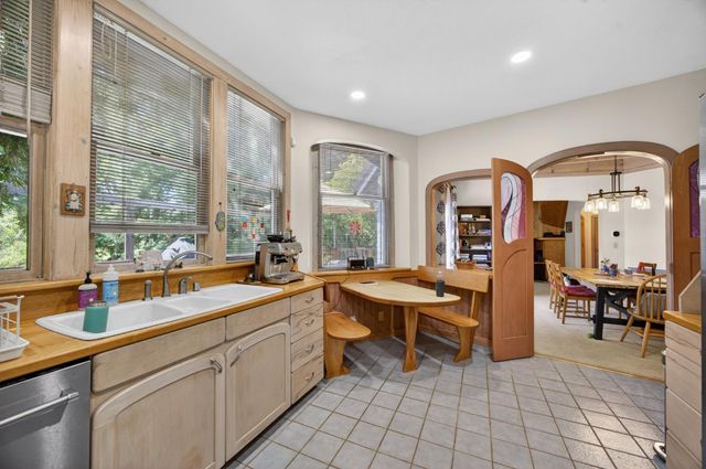 3940 Bannister Rd, Fair Oaks, CA 95628
