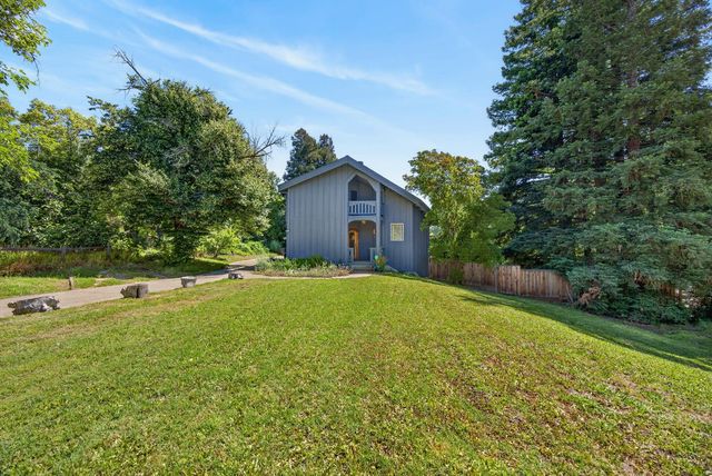 3940 Bannister Rd, Fair Oaks, CA 95628