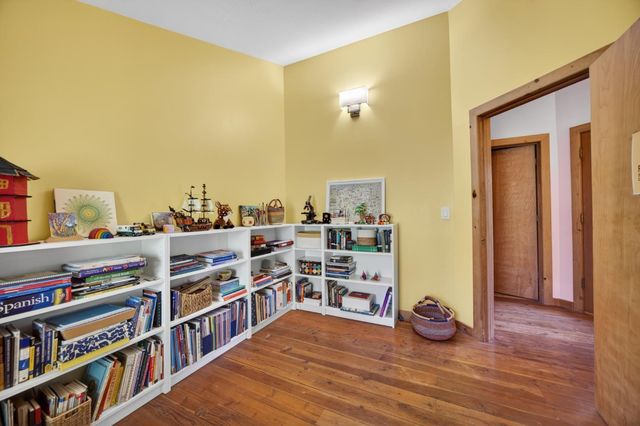 3940 Bannister Rd, Fair Oaks, CA 95628