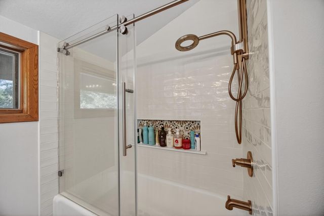 3940 Bannister Rd, Fair Oaks, CA 95628