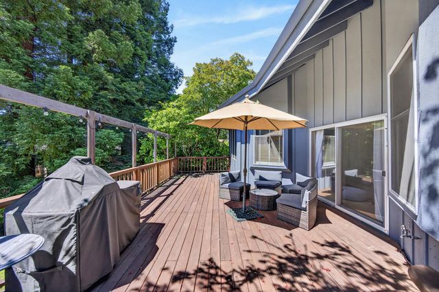 3940 Bannister Rd, Fair Oaks, CA 95628
