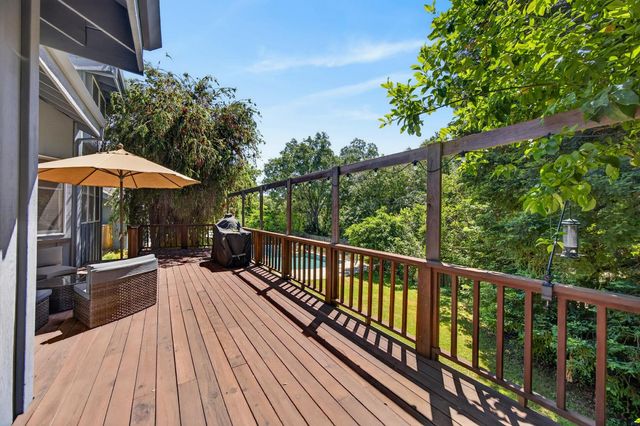 3940 Bannister Rd, Fair Oaks, CA 95628