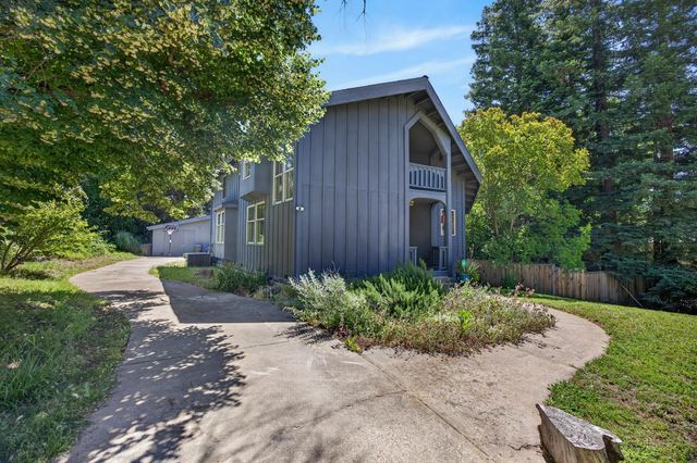 3940 Bannister Rd, Fair Oaks, CA 95628