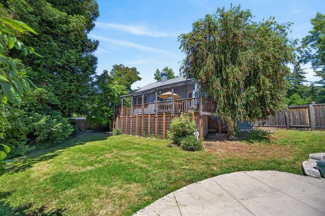 3940 Bannister Rd, Fair Oaks, CA 95628