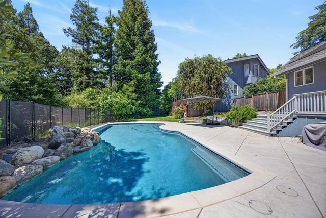 3940 Bannister Rd, Fair Oaks, CA 95628