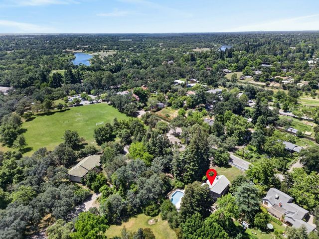 3940 Bannister Rd, Fair Oaks, CA 95628