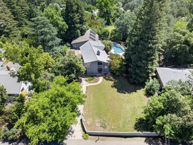 3940 Bannister Rd, Fair Oaks, CA 95628