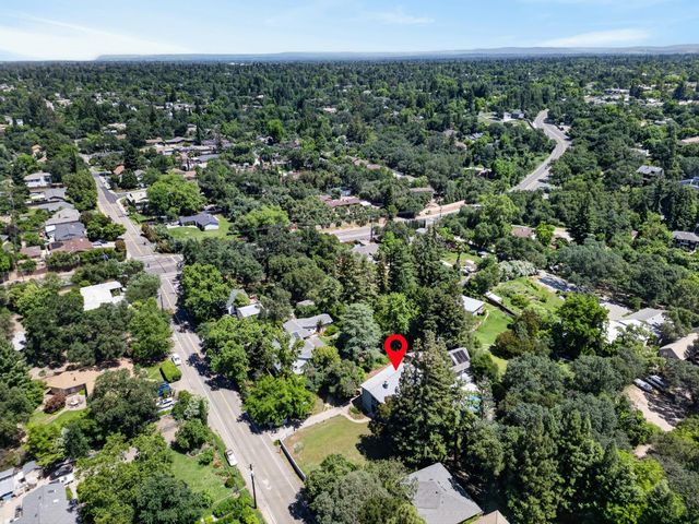 3940 Bannister Rd, Fair Oaks, CA 95628