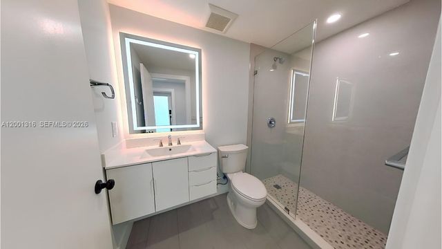 130 W 57th St SIDE, Hialeah, FL 33012