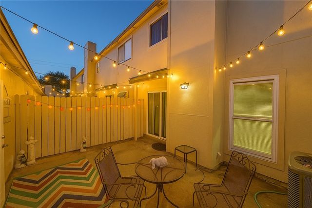 2809 Saint Joseph St L, Corpus Christi, TX 78418