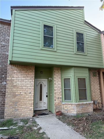 2809 Saint Joseph St L, Corpus Christi, TX 78418