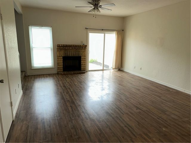 2809 Saint Joseph St L, Corpus Christi, TX 78418