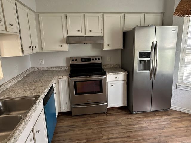 2809 Saint Joseph St L, Corpus Christi, TX 78418