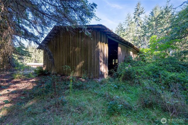 36716 Eatonville Cutoff Road E, Eatonville, WA 98328