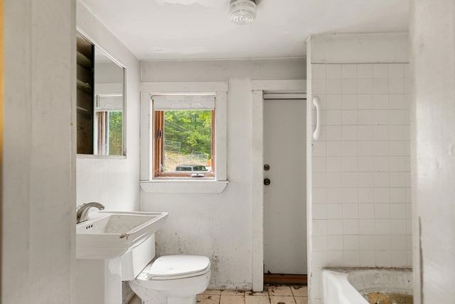 29 Beachview Terrace, Malden, MA 02148