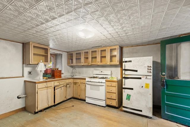 29 Beachview Terrace, Malden, MA 02148