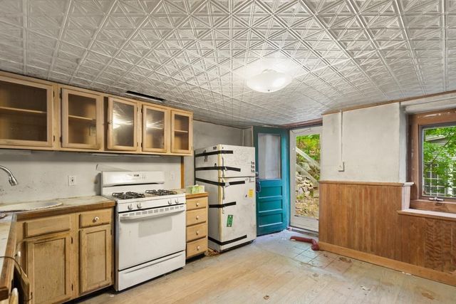 29 Beachview Terrace, Malden, MA 02148