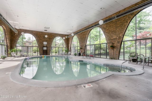 1602 Gardiner Ln APT 120, Louisville, KY 40205