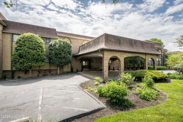 1602 Gardiner Ln APT 120, Louisville, KY 40205